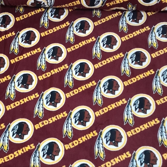 Washington Redskins Indian Symbol 4' Logo Fleece Material 36"x58" Out of Print - Picture 1 of 3